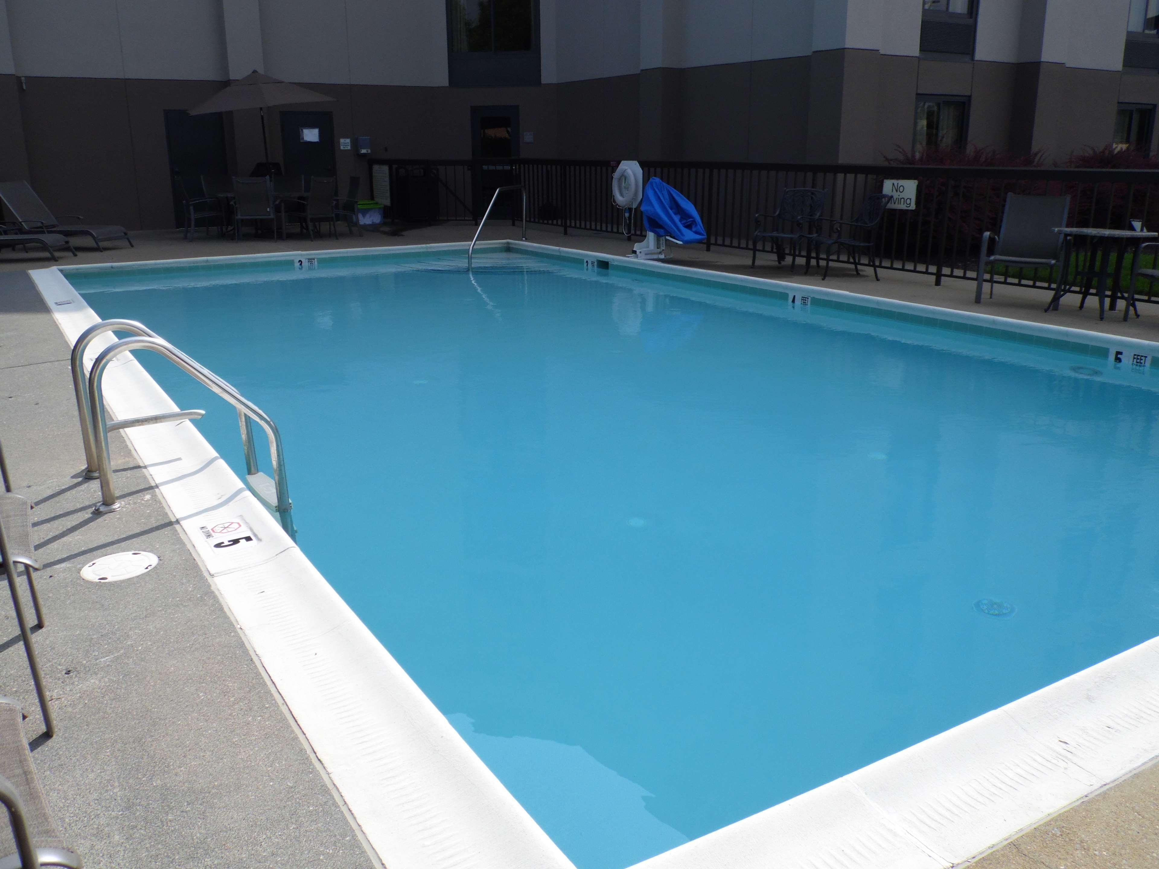 Hampton Inn Winchester-University/ Mall Ngoại thất bức ảnh