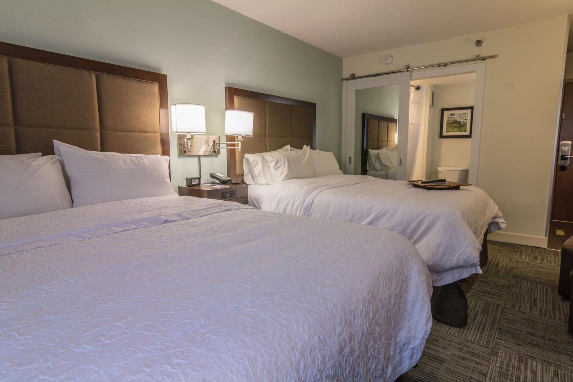 Hampton Inn Winchester-University/ Mall Ngoại thất bức ảnh