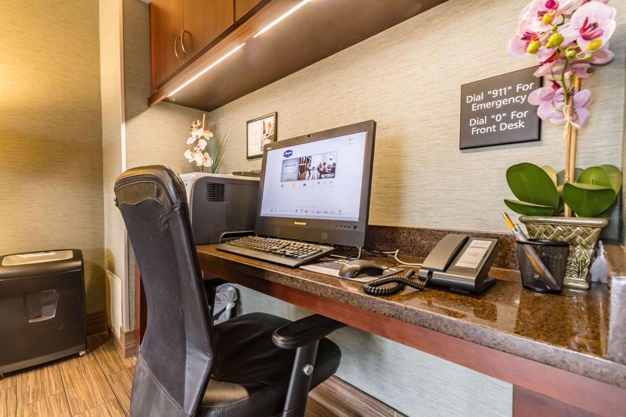 Hampton Inn Winchester-University/ Mall Ngoại thất bức ảnh