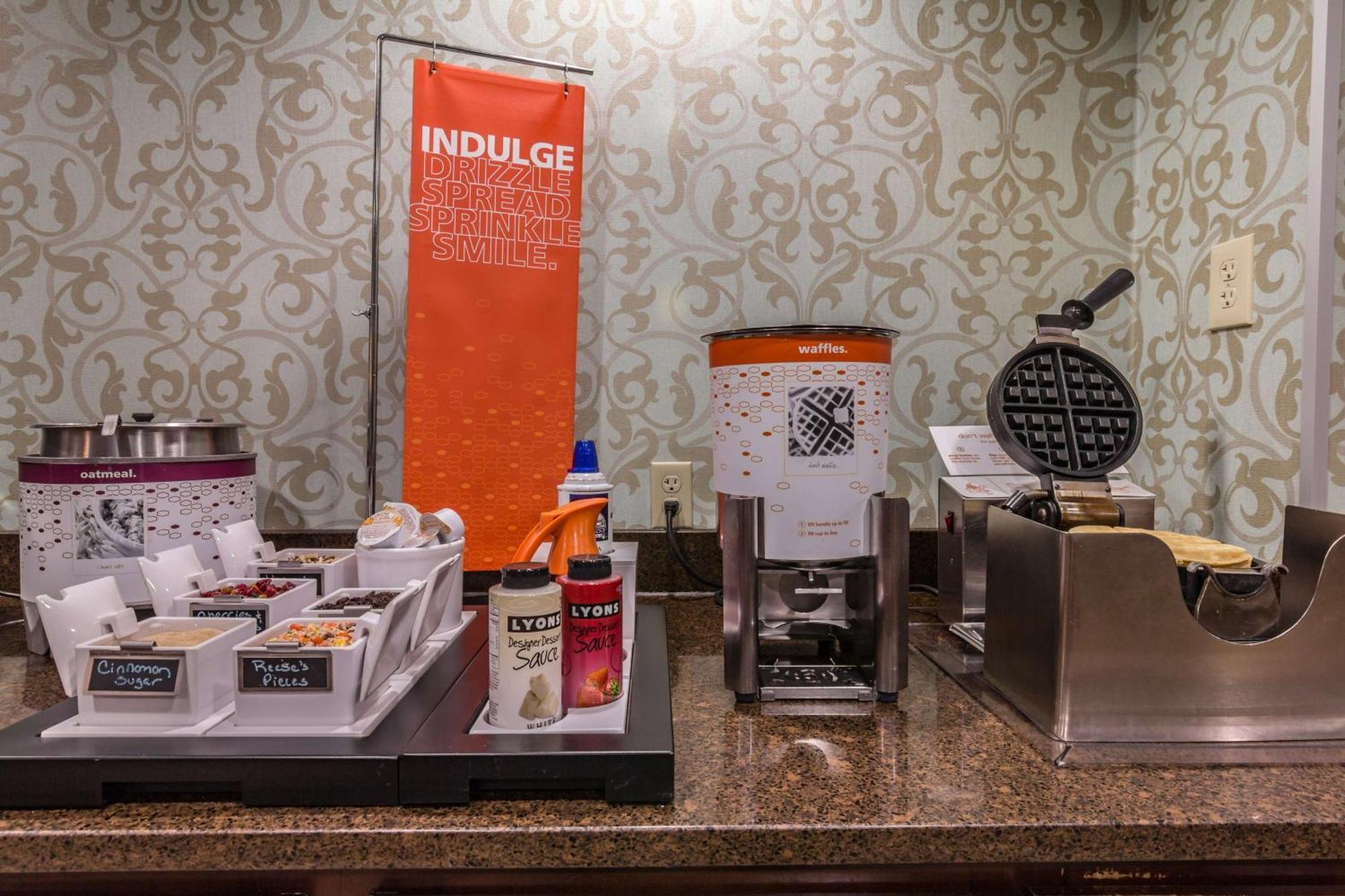 Hampton Inn Winchester-University/ Mall Ngoại thất bức ảnh