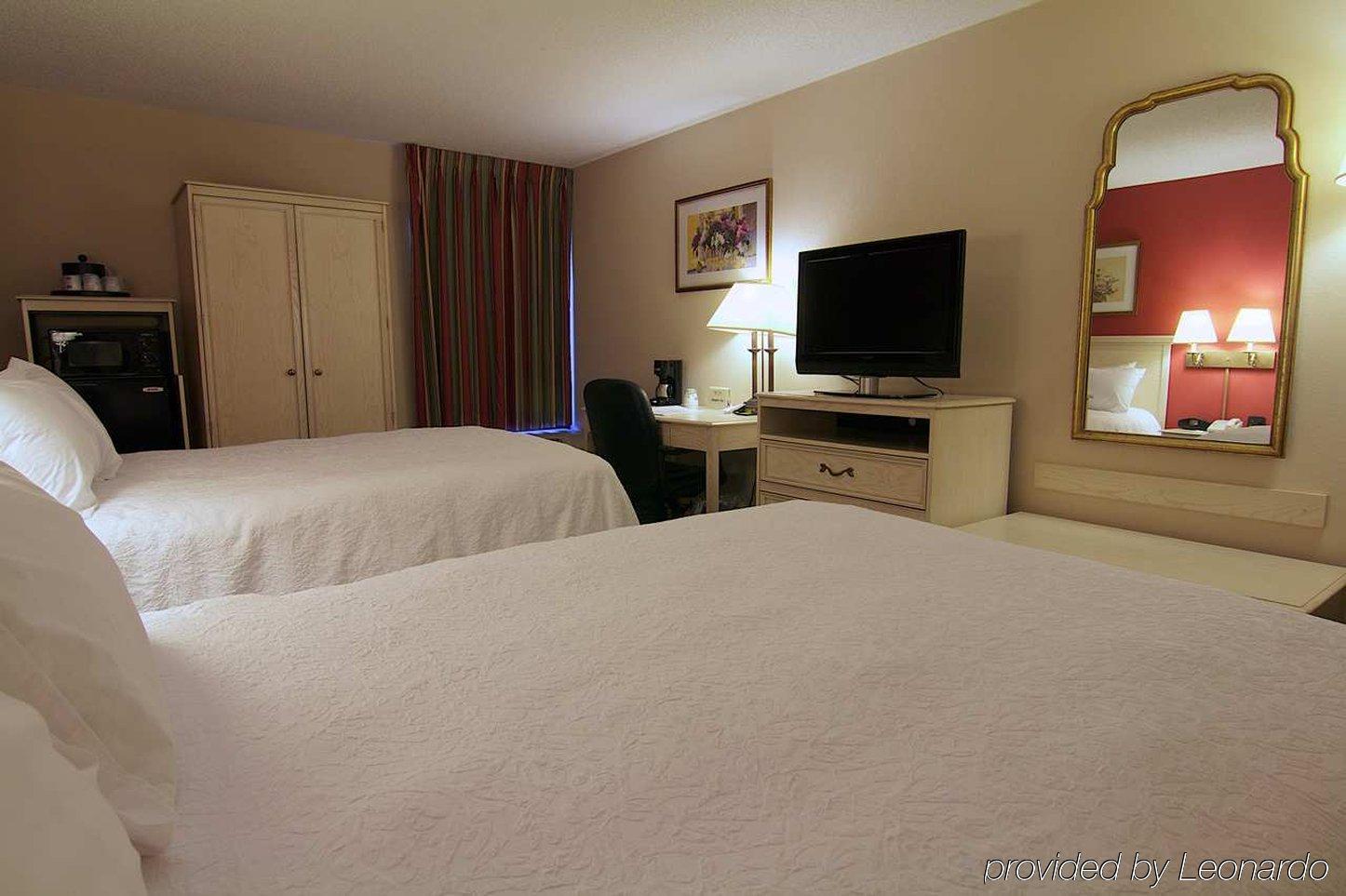 Hampton Inn Winchester-University/ Mall Ngoại thất bức ảnh