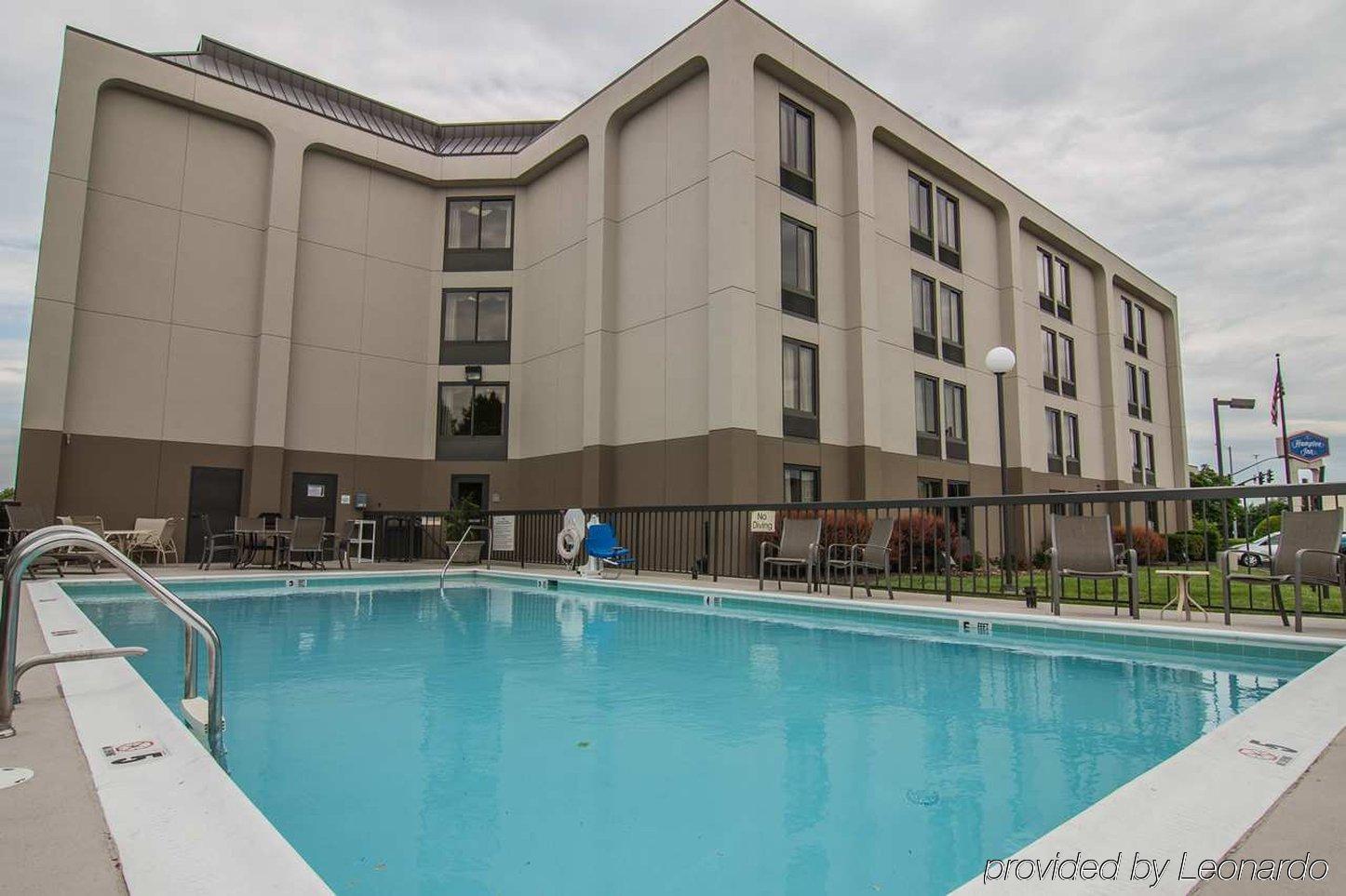 Hampton Inn Winchester-University/ Mall Ngoại thất bức ảnh