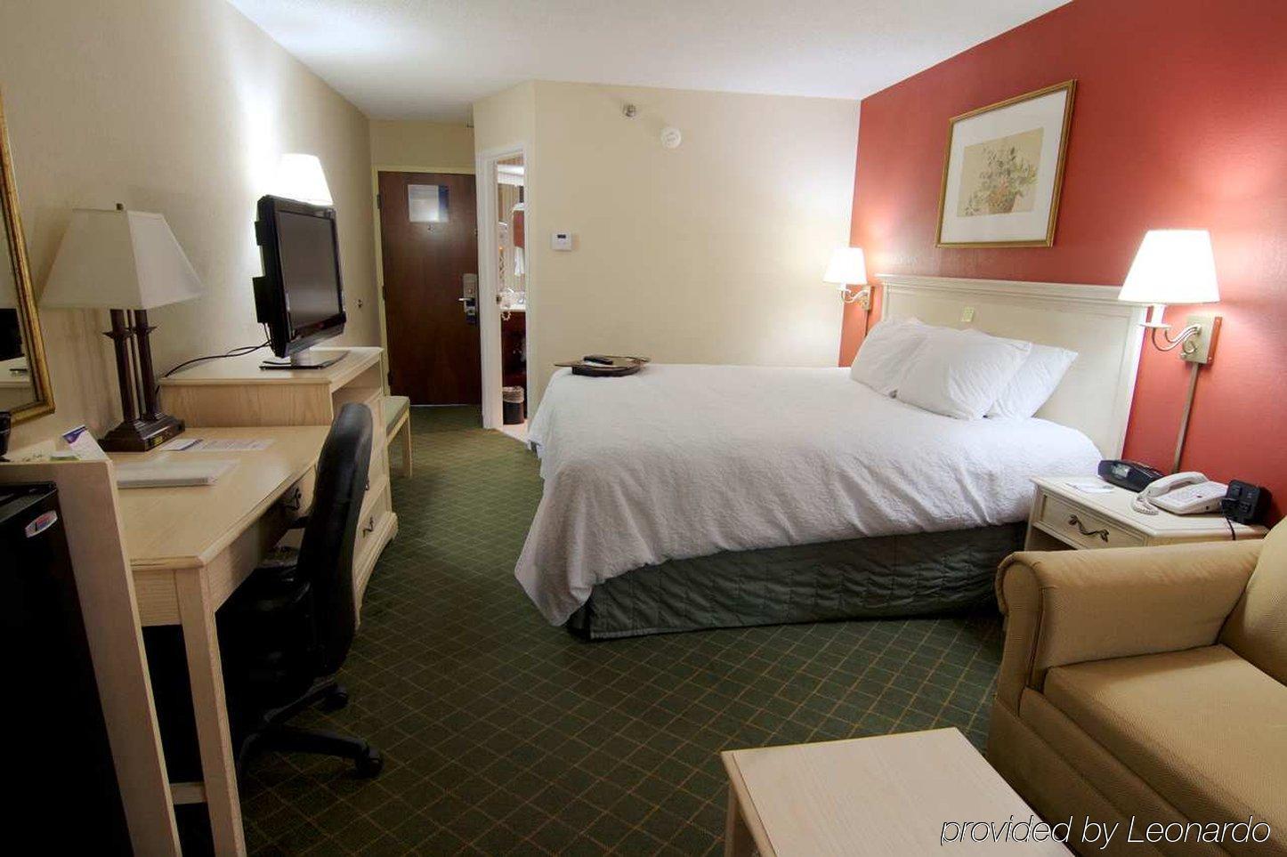 Hampton Inn Winchester-University/ Mall Ngoại thất bức ảnh