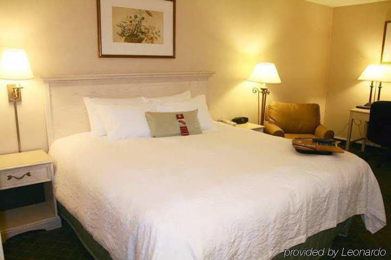 Hampton Inn Winchester-University/ Mall Ngoại thất bức ảnh